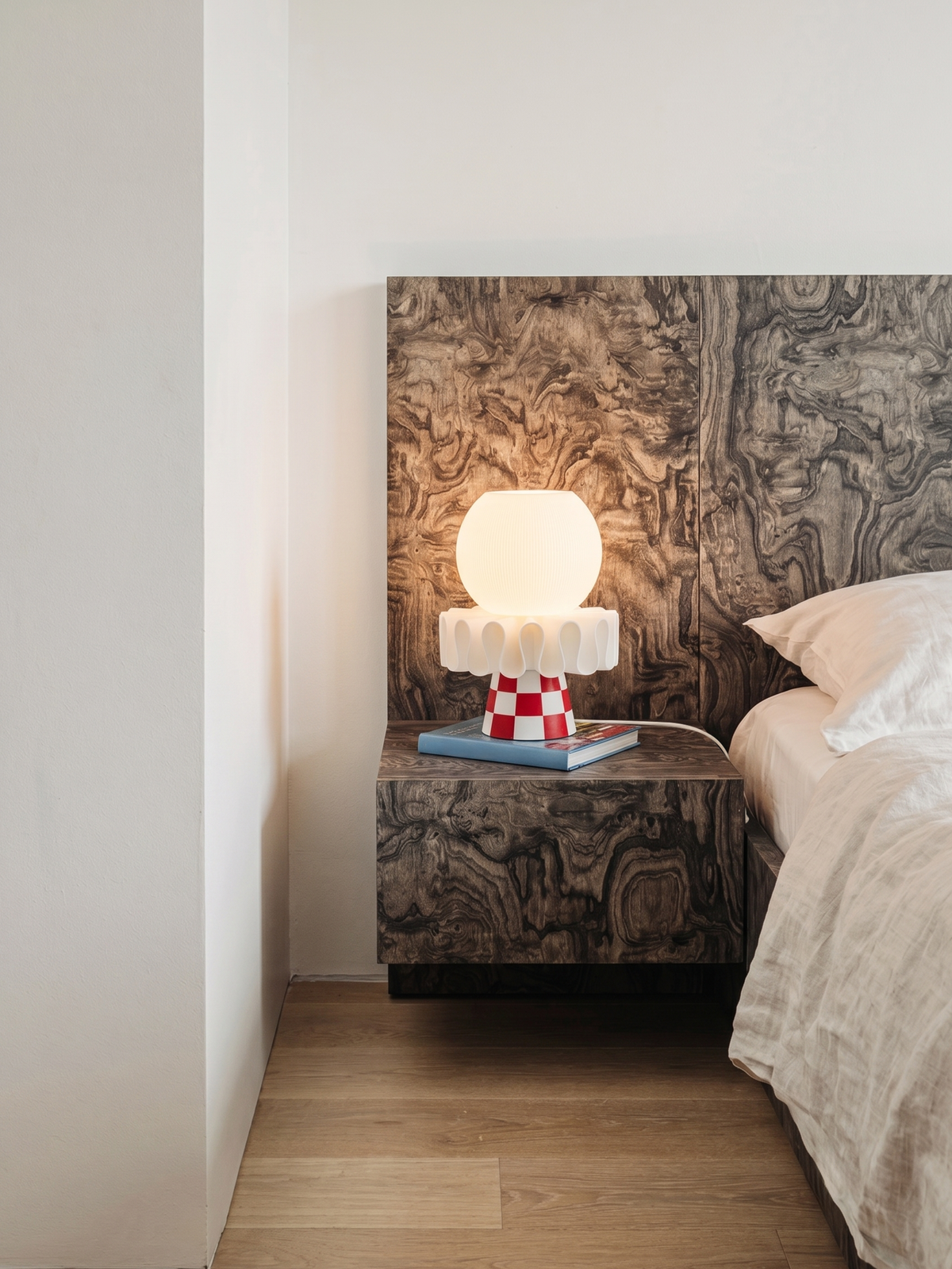 Ondu Wonderland Table Lamp Red